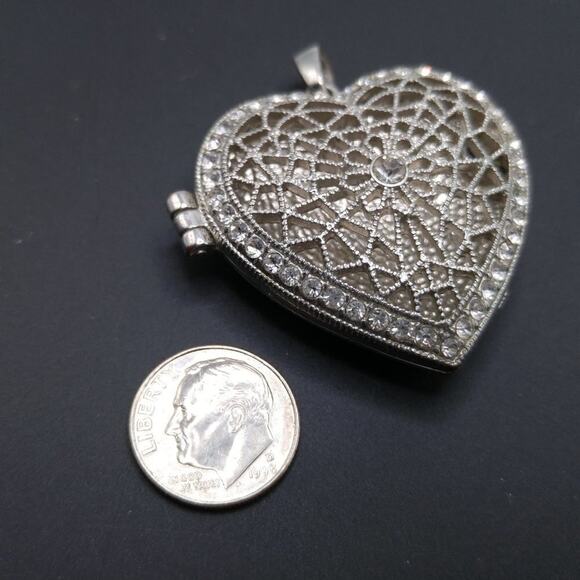 Vintage Rhinestone Heart Locket Pendant Silver Tone Filigree Perfume Holder - Picture 3 of 6